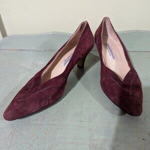 Burgundy Manolo Blahnik Kitten Heels in Suede size 38 - Sold as Is